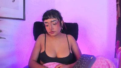 Meowmota_ live cam on Cam4
