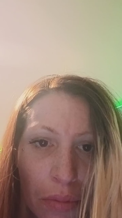 Meowzer777 live cam on Cam4