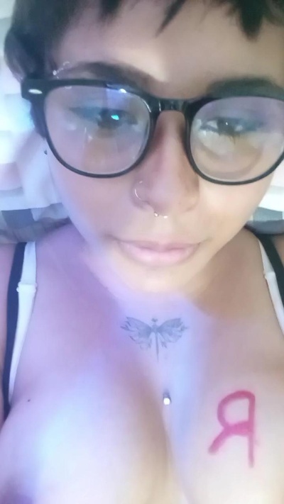 Meowzitaz live cam on Cam4