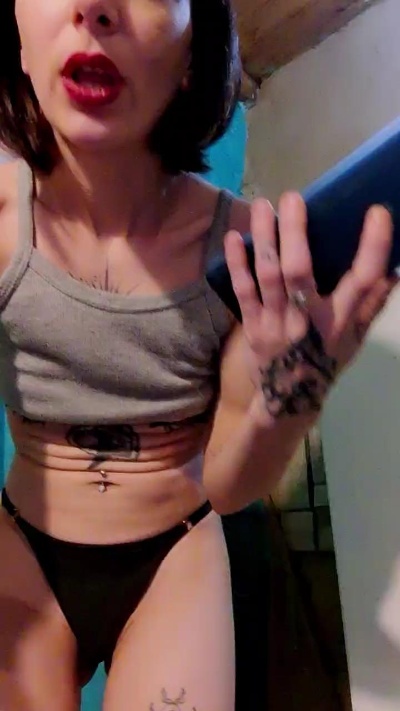 Mer_y_tate live cam on Cam4