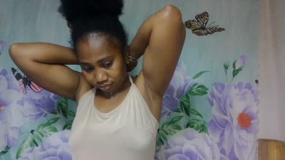Meralda live cam on Cam4