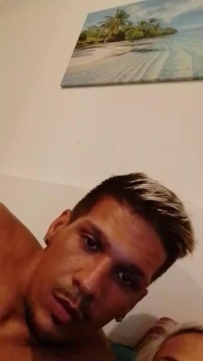 Mercedes live cam on Cam4