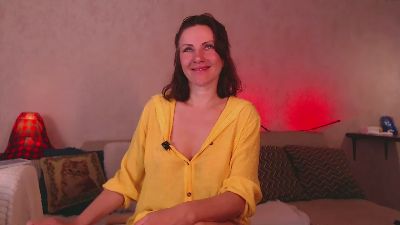 Mercedeswoman live cam on Cam4