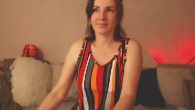 Mercedeswoman live cam on Cam4