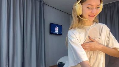 MeredithWojnar live cam on Cam4