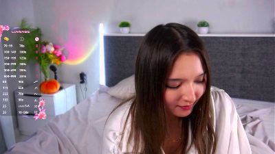 MeridithTwinam live cam on Cam4