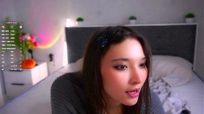 MeridithTwinam live cam on Cam4