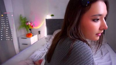 MeridithTwinam live cam on Cam4