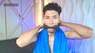Merlin_2026 live cam on Cam4
