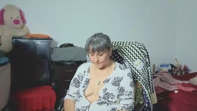 Merlinaa live cam on Cam4