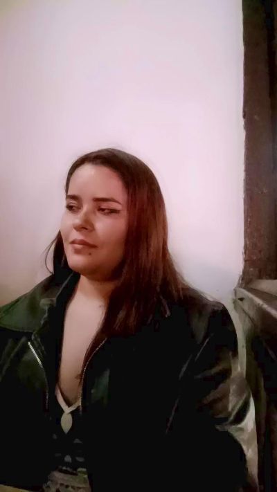 Merlinanoir live cam on Cam4