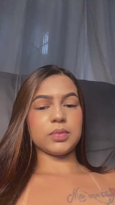 Merlya live cam on Cam4