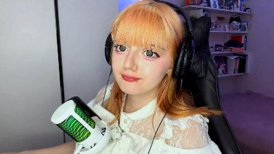 MerryFalin live cam on Cam4