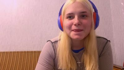 MerylDobmeier live cam on Cam4