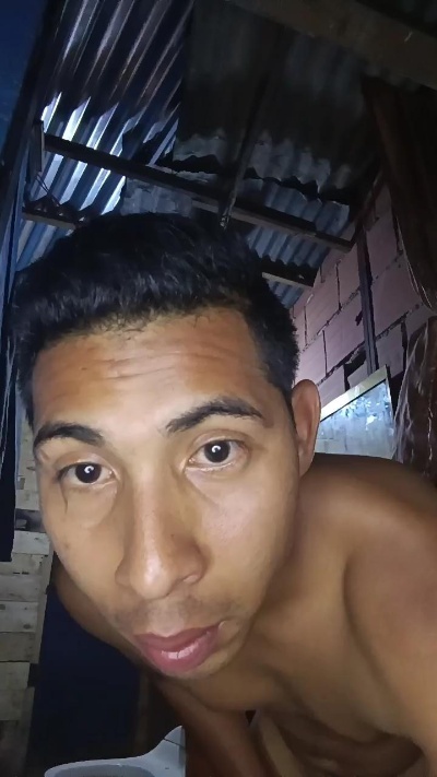 Meudy4 live cam on Cam4