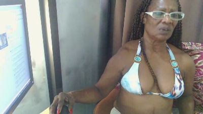 MevrouwRose live cam on Cam4