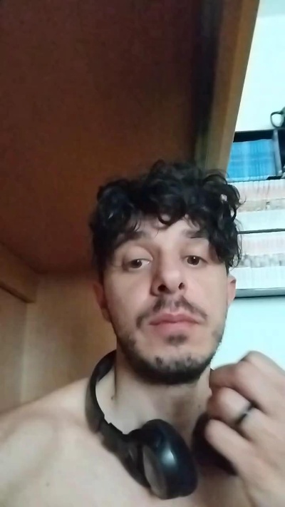 Mew2pup live cam on Cam4