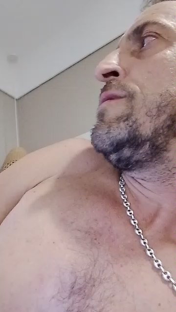 Mgpereira live cam on Cam4