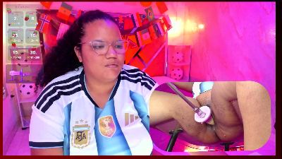 MhiaRey live cam on Cam4