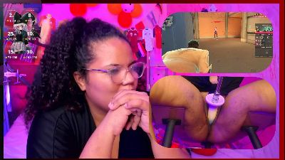 MhiaRey live cam on Cam4