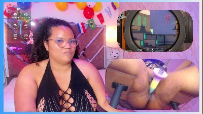 MhiaRey live cam on Cam4