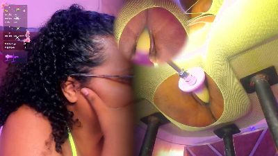 MhiaRey live cam on Cam4