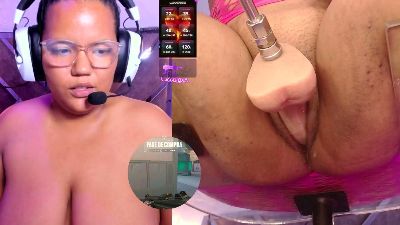 MhiaRey live cam on Cam4