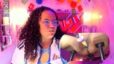 MhiaRey live cam on Cam4