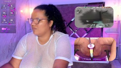 MhiaRey live cam on Cam4