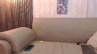 Mhia_rooss live cam on Cam4