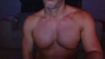 MiBoVe84 live cam on Cam4