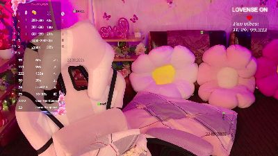 MiCherry live cam on Cam4