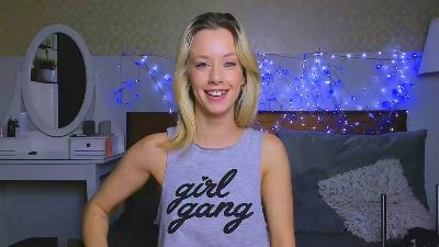 MiaBaee live cam on Cam4