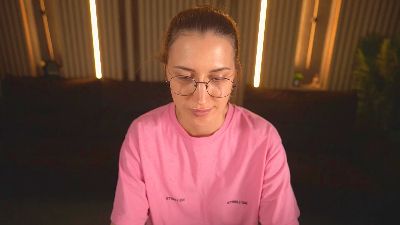 MiaCarters live cam on Cam4