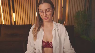 MiaCarters live cam on Cam4