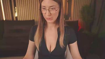 MiaCarters live cam on Cam4