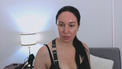MiaDreamy live cam on Cam4
