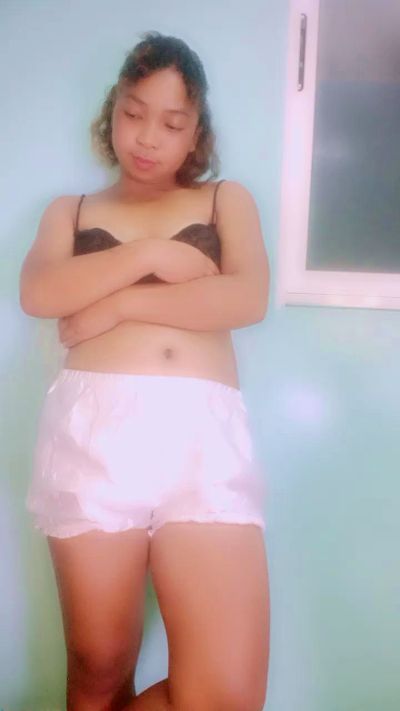 MiaG live cam on Cam4