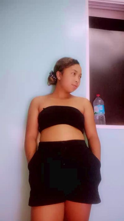 MiaG live cam on Cam4