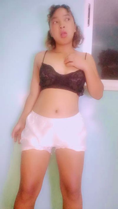 MiaG live cam on Cam4