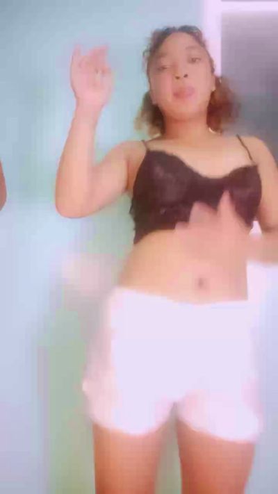 MiaG live cam on Cam4