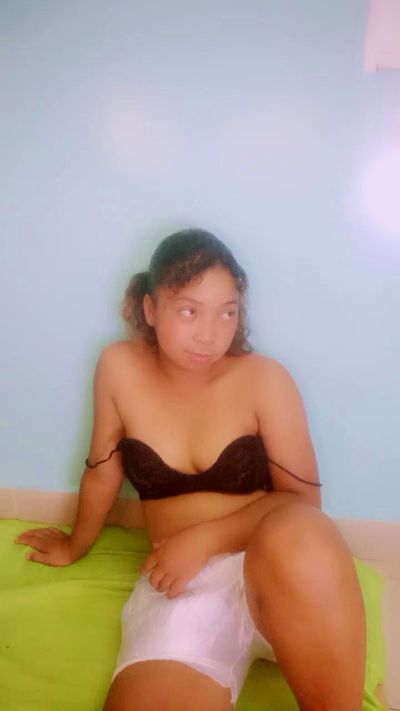 MiaG live cam on Cam4