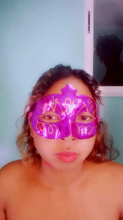 MiaG live cam on Cam4