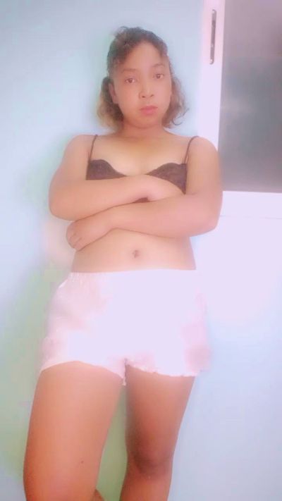 MiaG live cam on Cam4