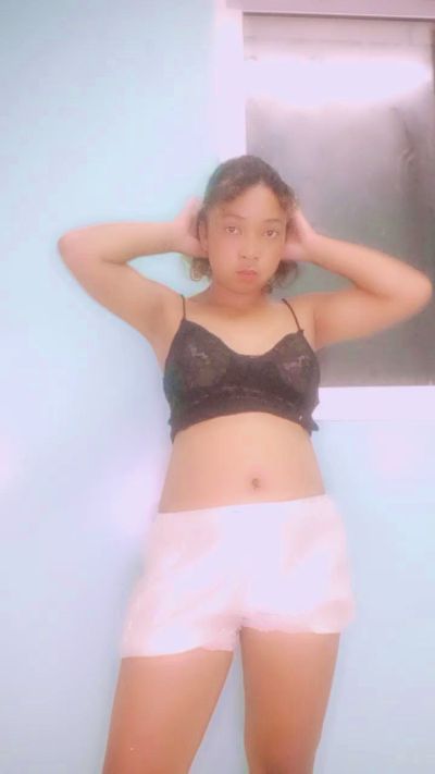 MiaG live cam on Cam4
