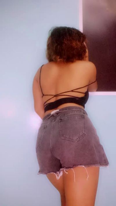 MiaG live cam on Cam4