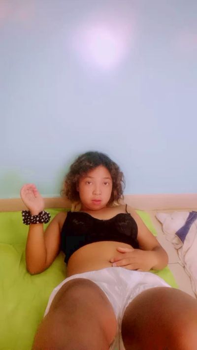 MiaG live cam on Cam4