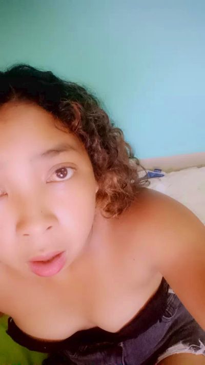 MiaG live cam on Cam4