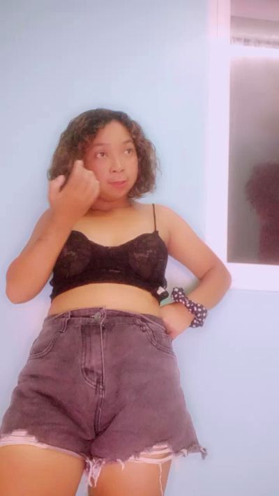 MiaG live cam on Cam4