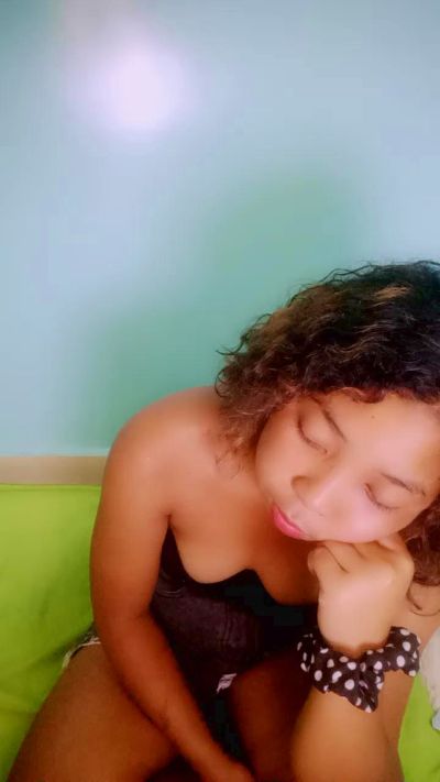 MiaG live cam on Cam4
